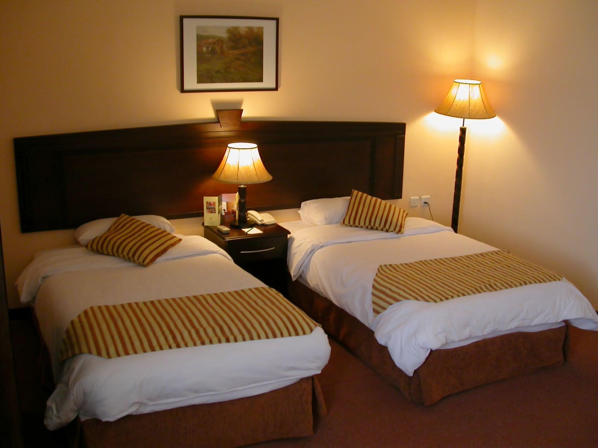 Al Fanar Palace Hotel And Suites Amman Bagian luar foto