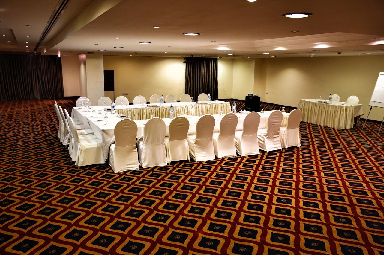 Al Fanar Palace Hotel And Suites Amman Bagian luar foto