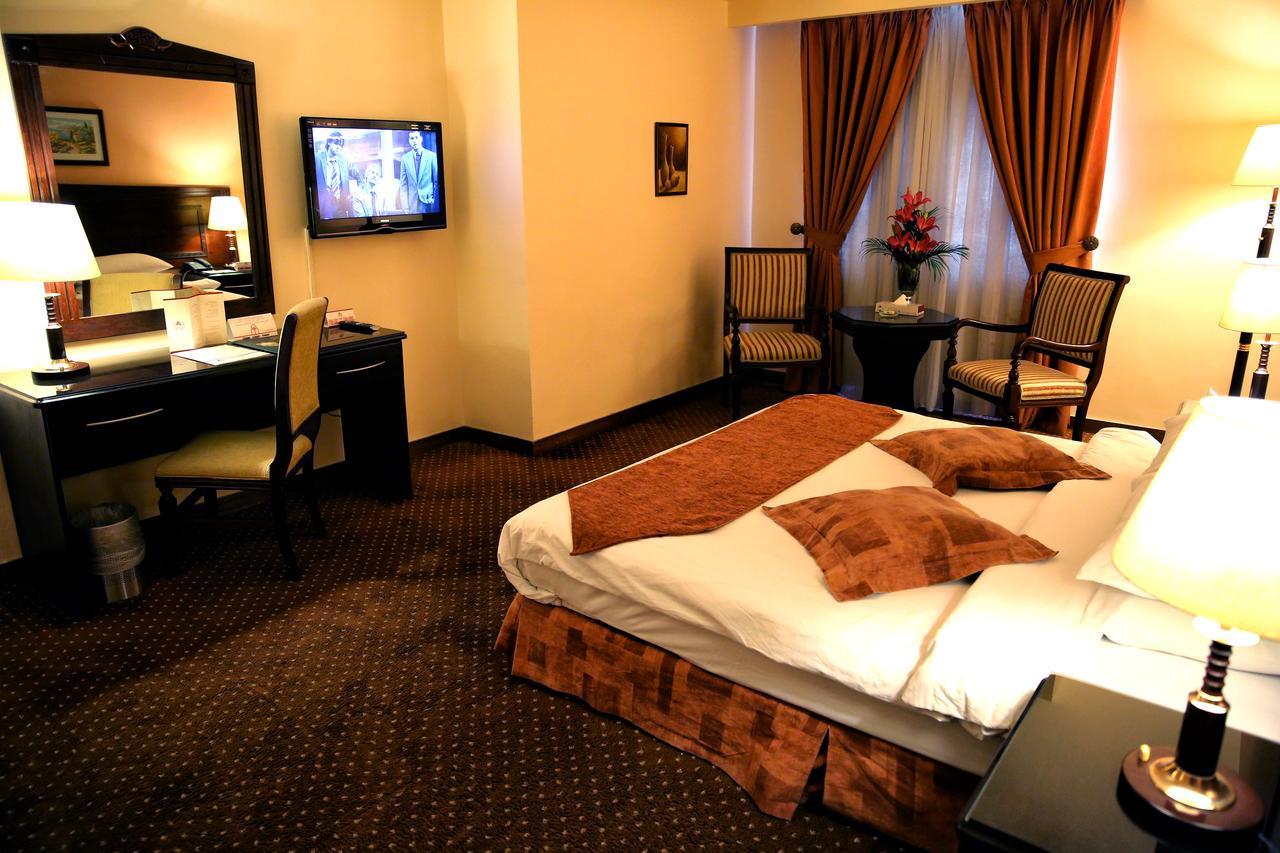 Al Fanar Palace Hotel And Suites Amman Bagian luar foto