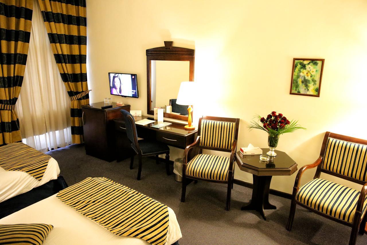 Al Fanar Palace Hotel And Suites Amman Bagian luar foto