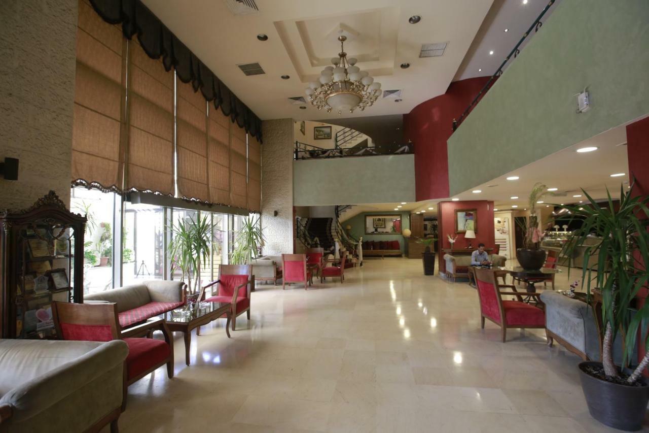Al Fanar Palace Hotel And Suites Amman Bagian luar foto