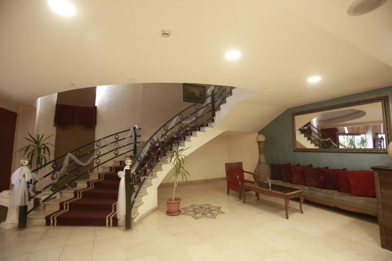 Al Fanar Palace Hotel And Suites Amman Bagian luar foto