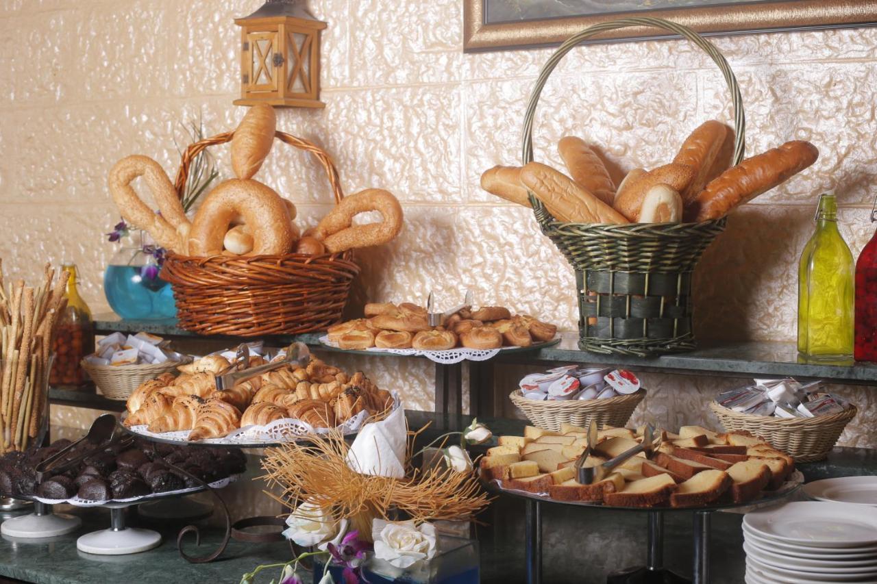 Al Fanar Palace Hotel And Suites Amman Bagian luar foto